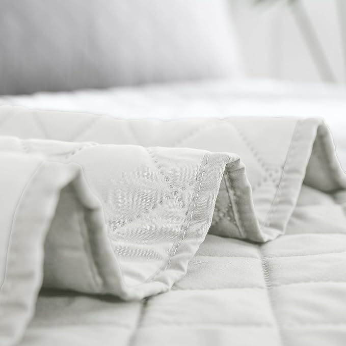 Easy-Going Full/Queen Size Reversible Quilt Set with 1 Quilt and 2 Pillow Shams, Soft Bed Quilt Cover, Water Resistant Lightweight Microfiber Bedspread, Stain Resistant, Ivory/Ivory