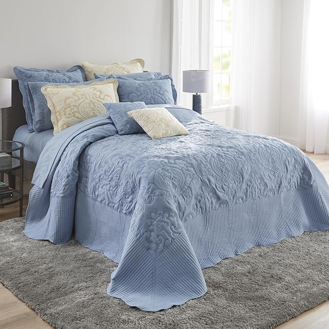 BrylaneHome Bedding Lightweight All Season Modern Amelia Quilted Damask Oversized Ultra Soft Bedspread - King, Ivory Navy