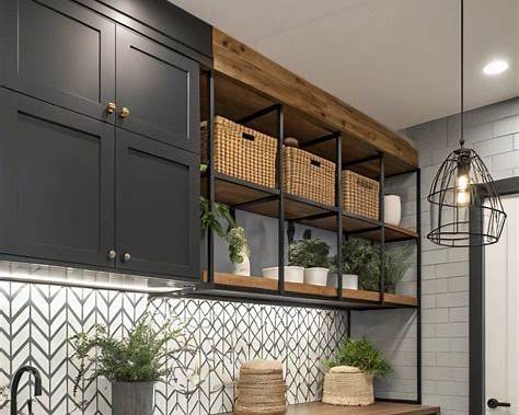 Bookshelf Reset: How to Make Your Shelves Look Organized, Not Overcrowded