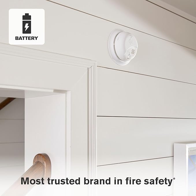 First Alert Smoke Alarm, 10-Year Sealed Battery Detector with Test & Silence Button, SMI110, 1-Pack