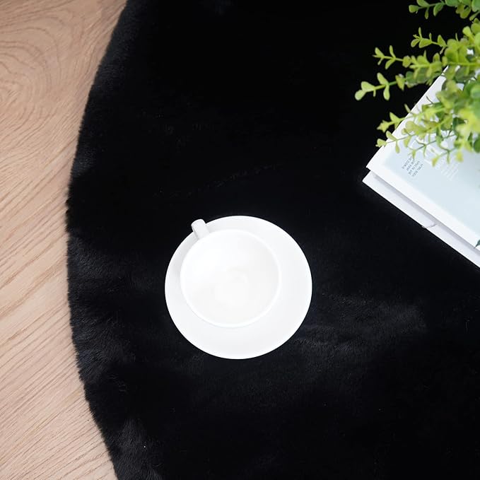 Latepis Round Area Rugs 5ft Black Fuzzy Rug Washable Faux Rabbit Fur Fluffy Plush Shaggy Rugs for Living Room Bedroom Nursery Kids Rug Cute Room Decor