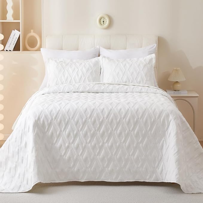 Cmfshape Diamond Embroidery Quilt Set, 3 Pieces Queen Quilt Bedding Set - Image 2