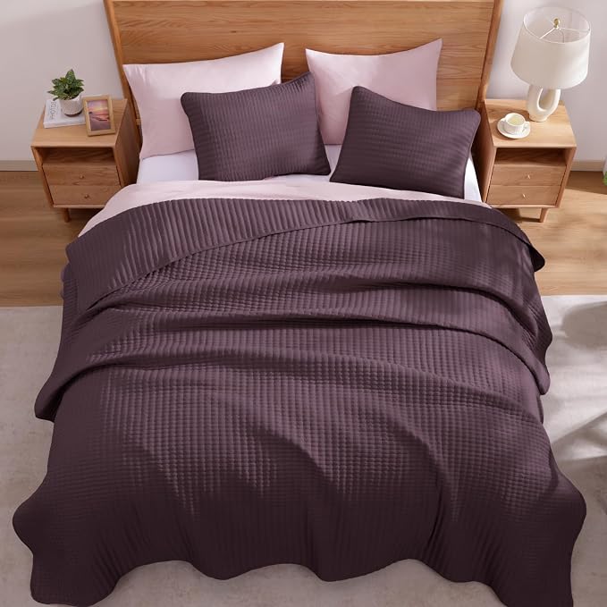 Queen Quilt-Lightweight Bedspreads Plum Queen Size Quilt Bedding Set | Soft - Image 4