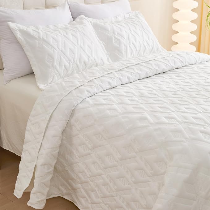 Cmfshape Diamond Embroidery Quilt Set, 3 Pieces Queen Quilt Bedding Set - Image 5