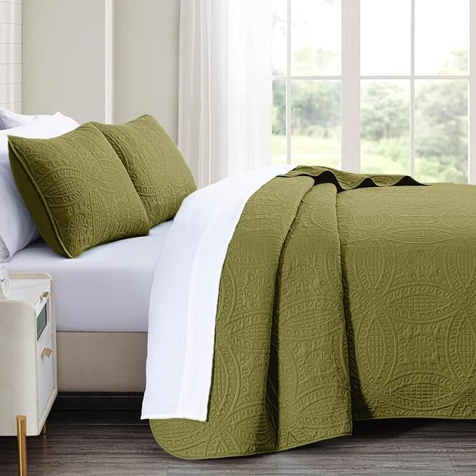 akkialla 118"x106" Olive Green California King Quilt Set, Oversized - Image 4
