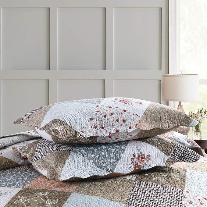 3-Piece King Quilt Set Quilted Bedspread Lightweight Reversible Coverlet Set - Image 7