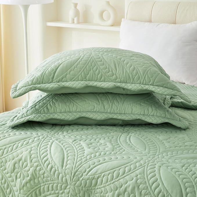 Oversized King Bedspread 114"x102", 3 Pieces California King Quilt Set - Image 8