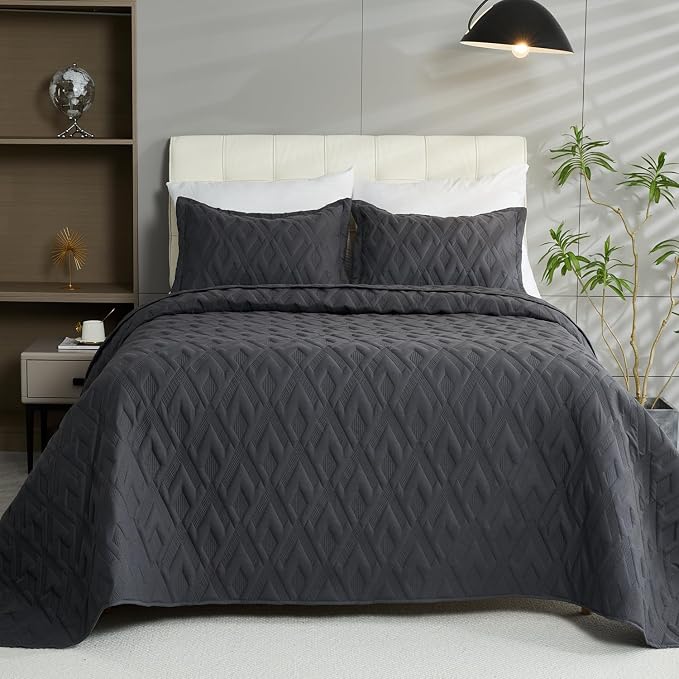Cmfshape Diamond Embroidery Quilt Set, 3 Pieces King Quilt Bedding Set - Image 2