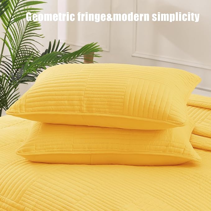 Whale Flotilla Ultra Soft King Quilt Bedding Set, Lightweight - Image 6