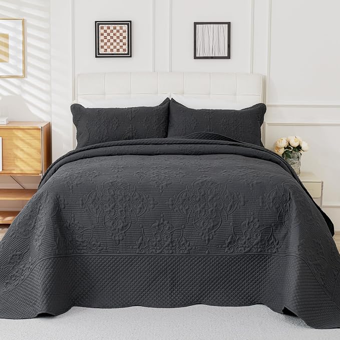 EVENHUG Oversized King Bedspreads California King Quilt Set - Image 2