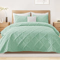 Exclusivo Mezcla Quilt King Size, Light Green | Soft Bedspreads by ExclusivoMezcla