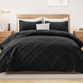 Exclusivo Mezcla California King Size Quilt, Modern Striped Pattern, by ExclusivoMezcla