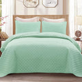 Exclusivo Mezcla Reversible Full Queen Quilt Bedding Set, Light Green | by ExclusivoMezcla