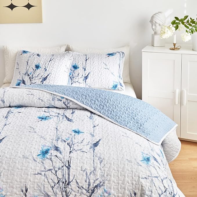 Botanical Quilt Set 3 Pieces Full/Queen Size, Soft Microfiber Lightweight Bed - Image 3