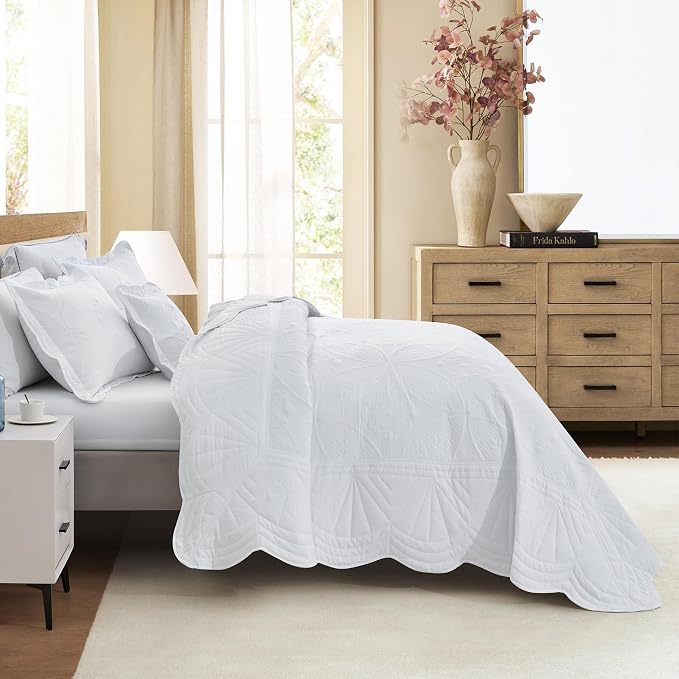 DaisyHuang Bedspread - Image 2
