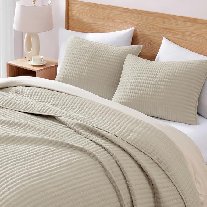 Queen Quilt Lightweight Bedspreads Oatmeal Queen Size Quilt Bedding Set | Soft - Image 2
