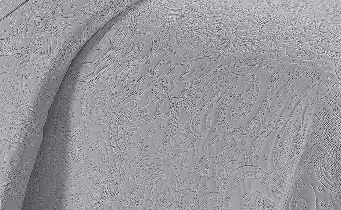 Linen Plus Embossed Coverlet Bedspread Set Oversized Solid Silver Full/Queen - Image 2