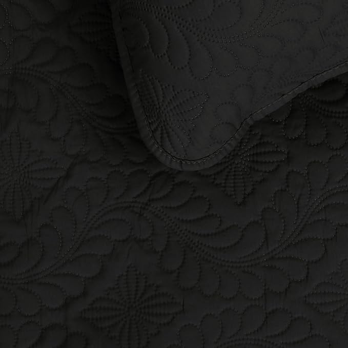 Easy-Going Reversible Quilt Set Full/Queen, Bedspread - Image 3