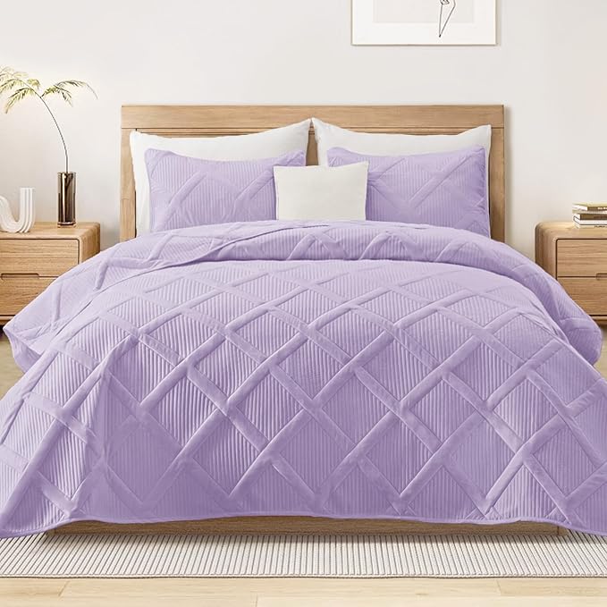 Exclusivo Mezcla California King Size Quilt, Lilac | Soft Bedspreads by ExclusivoMezcla