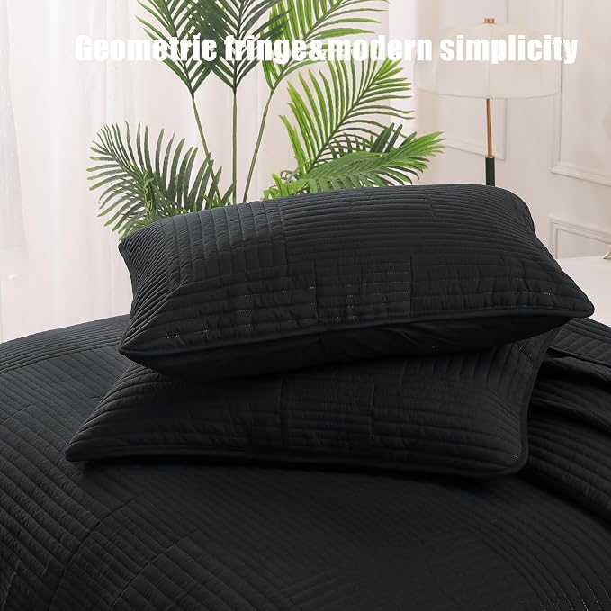 Whale Flotilla Ultra Soft Cal King Quilt Bedding Set, Lightweight - Image 5