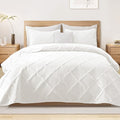 Exclusivo Mezcla Quilt King Size, Modern Striped Pattern, Lightweight Bedding by ExclusivoMezcla