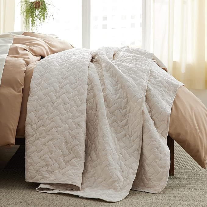 Bedsure California King Quilt, Lightweight Comforter Set, Basket Weave - Image 5