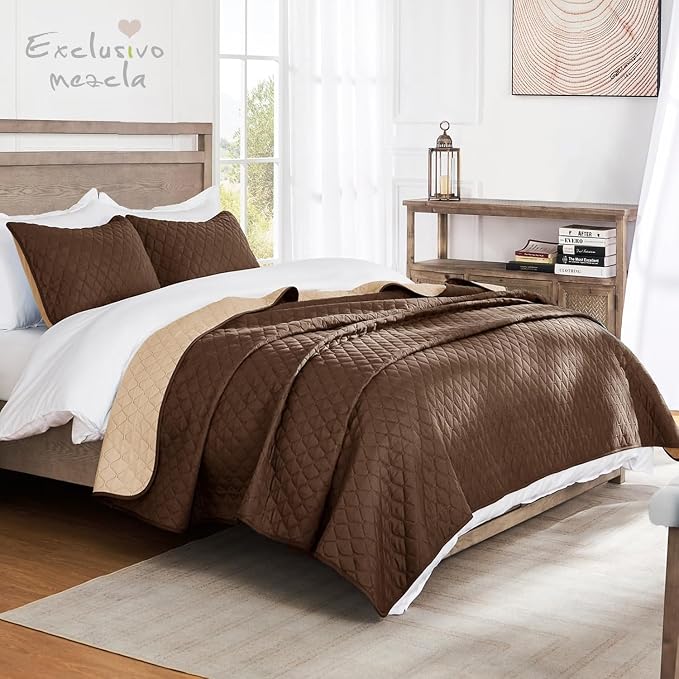 Exclusivo Mezcla Reversible Twin Quilt Bedding Set, Chocolate Brown | - Image 2