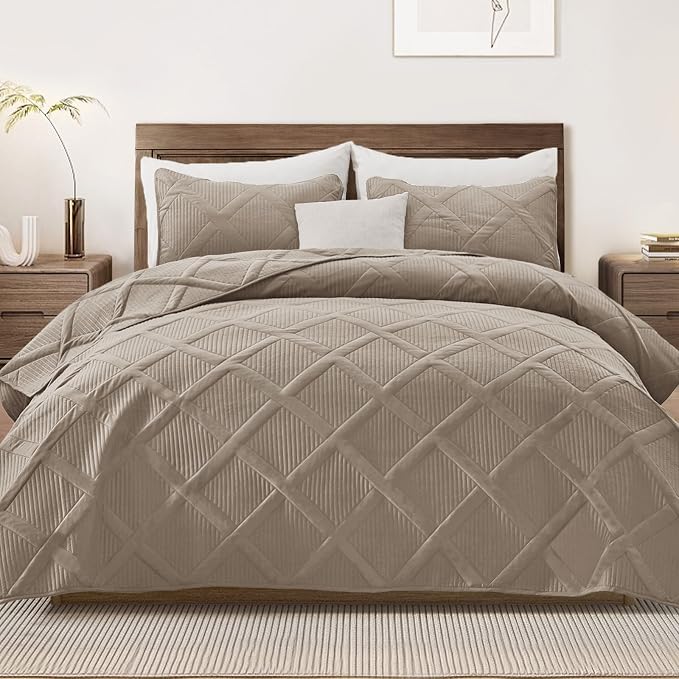 Exclusivo Mezcla Quilt King Size, Taupe | Soft Bedspreads by ExclusivoMezcla