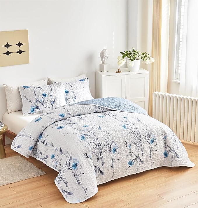 Botanical Quilt Set 3 Pieces King Size, Soft Microfiber Lightweight Bed Cover - Image 2