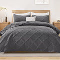 Exclusivo Mezcla Quilts Queen Size, Modern Striped Pattern, Lightweight Bedding by ExclusivoMezcla