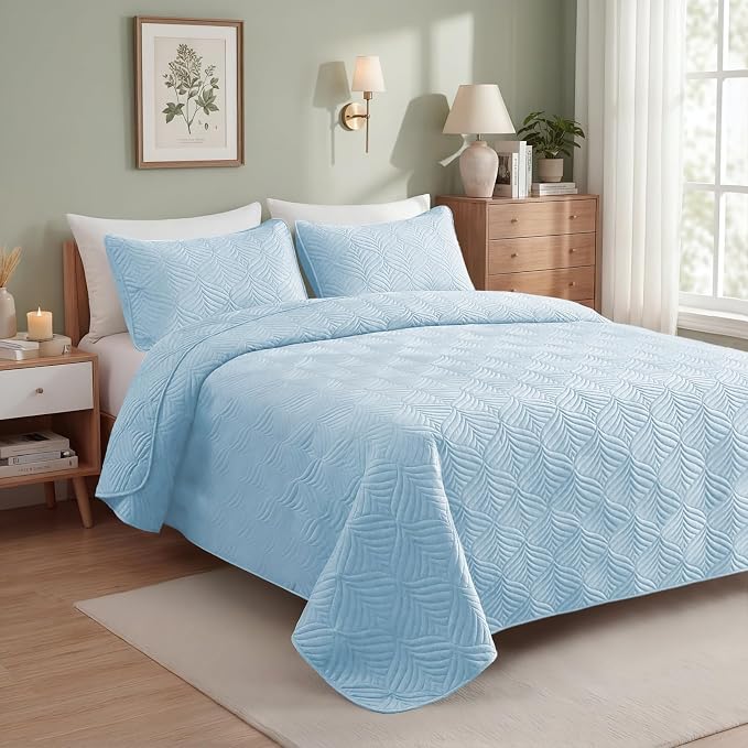 Whale Flotilla Quilt Set Oversized California King Size, 3-Piece Soft - Image 2