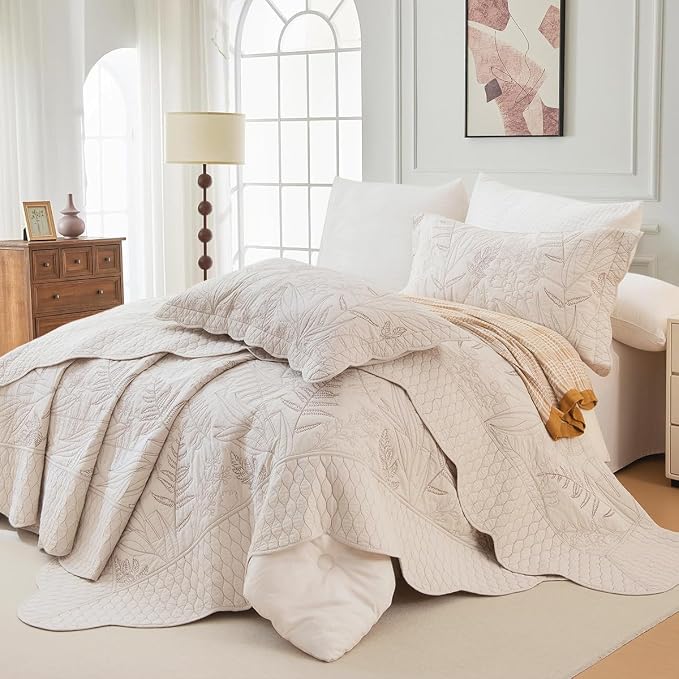 Lady Ann Oversized Queen Quilt Set 102x118, Leaves Botanical Pattern Printed - Image 2