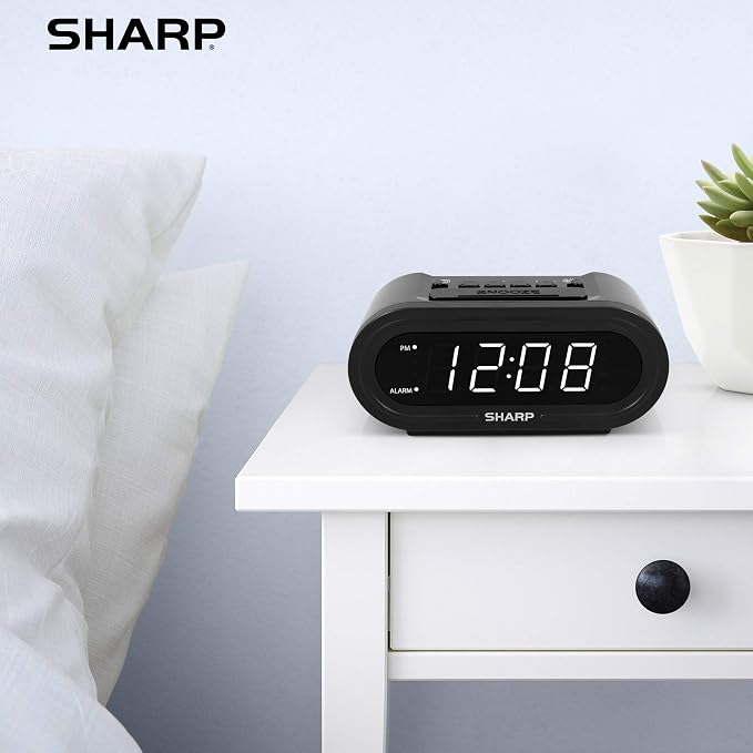 Sharp AccuSet Self-Setting Alarm Clock - Image 6