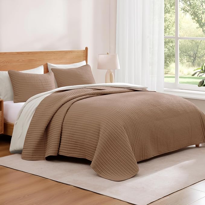 Brown California/Oversized King Size Quilt Bedding Set | Lightweight Soft - Image 3