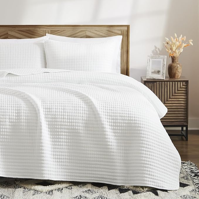 King Size Quilt-Lightweight Bedspreads White King Quilt Bedding Set | Soft - Image 8