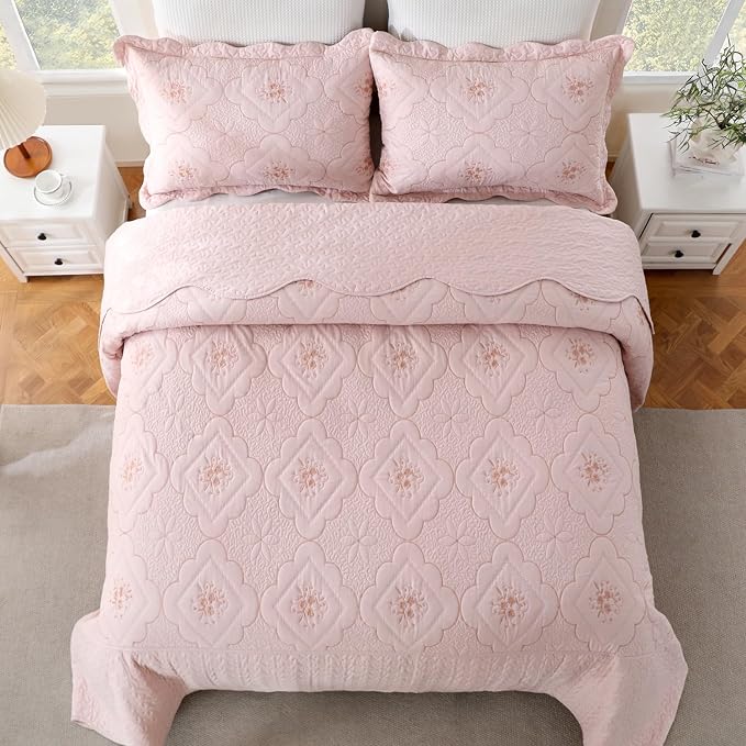 Cmfshape Oversized Floral Embroidery Quilt Set, 3 Pieces Super King Quilt - Image 2