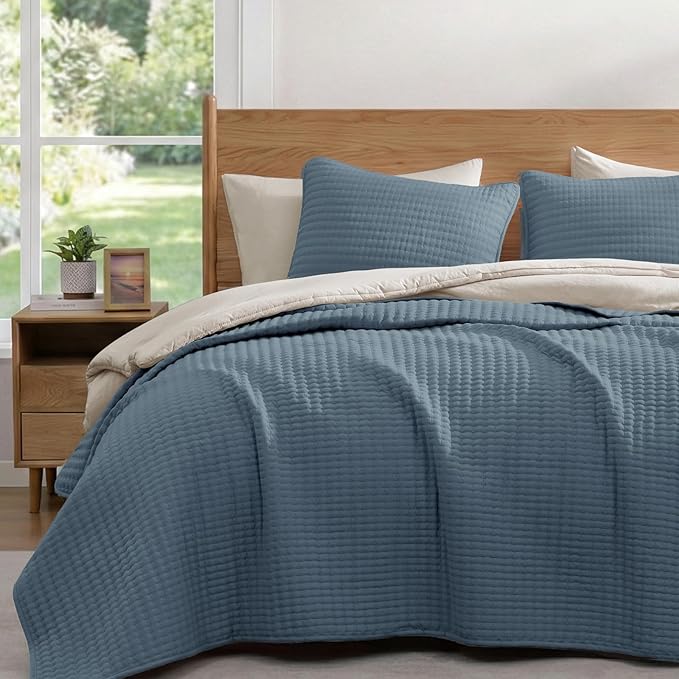 Queen Quilt-Lightweight Bedspreads Blue Queen Size Quilt Bedding Set | Soft by WRENSONGE
