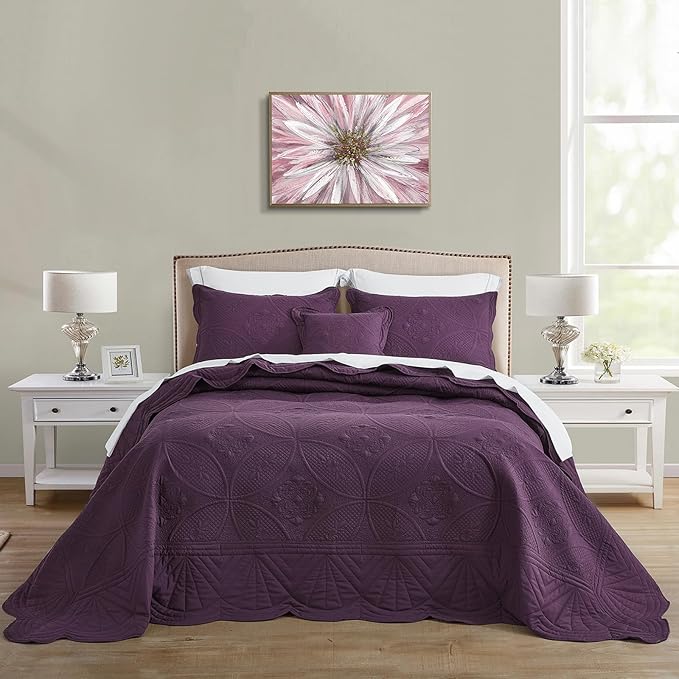 DaisyHuang Oversized Bedspread by DaisyHuang