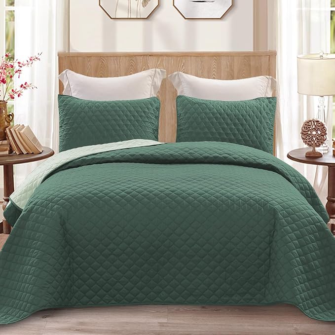 Exclusivo Mezcla Reversible California King Quilt Set, Dark Green | Lightweight by ExclusivoMezcla