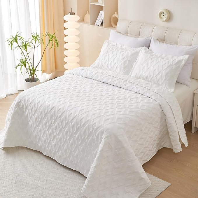 Cmfshape Diamond Embroidery Quilt Set, 3 Pieces Queen Quilt Bedding Set - Image 3