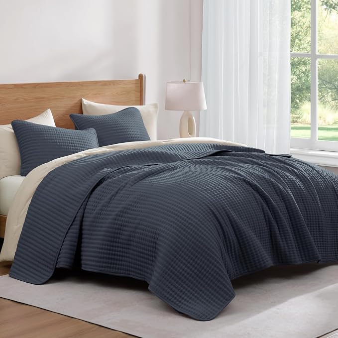 Oversized King Quilt-Blue Grey Lightweight Bedspreads Quilt Bedding Set | Soft - Image 2