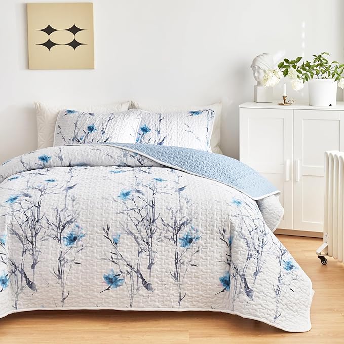 Botanical Quilt Set 3 Pieces King Size, Soft Microfiber Lightweight Bed Cover - Image 4