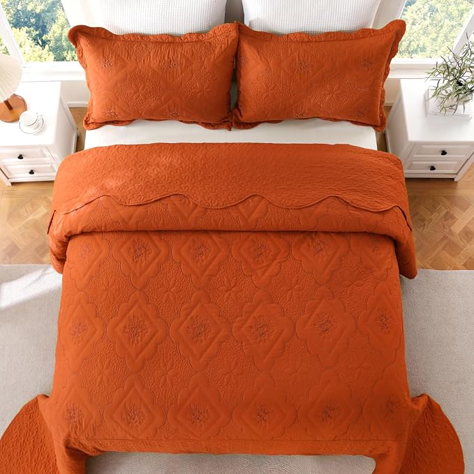 Cmfshape Oversized Floral Embroidery Quilt Set, 3 Pieces Super King Quilt - Image 2