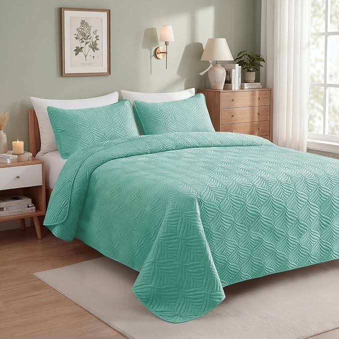 Whale Flotilla Extra Soft Twin Quilt Bedding Set, Lightweight Bedspreads | - Image 2