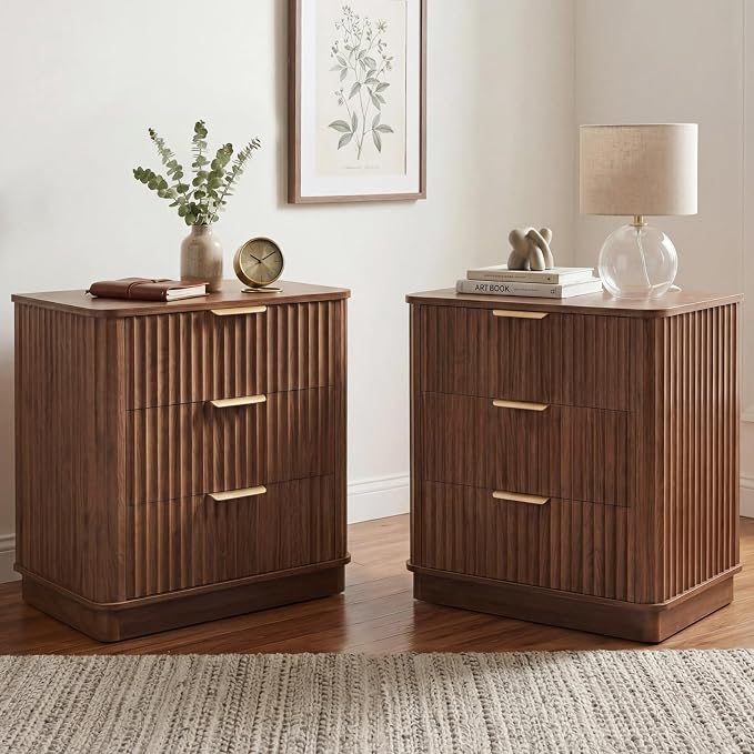 LYNCOHOME 23" Wide Fluted Nightstand by LYNCOHOME