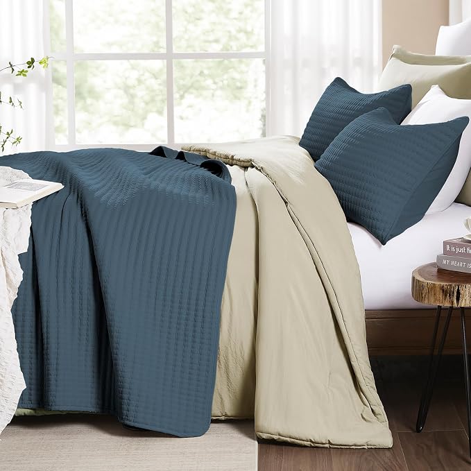 King Size Quilt-Lightweight Navy Blue Bedspreads King Quilt Bedding Set | Soft - Image 7