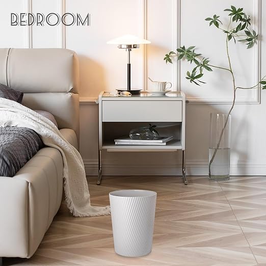 UUJOLY Small Bathroom Trash Can Wastebasket Garbage Can, 1.8 Gallon, Kids Room - Image 4