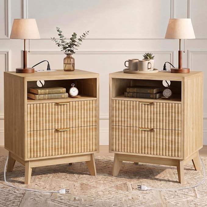 LYNCOHOME Fluted Nightstand by LYNCOHOME