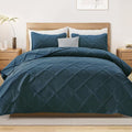 Exclusivo Mezcla California King Size Quilt, Modern Striped Pattern, by ExclusivoMezcla