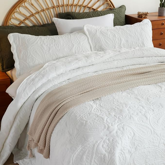 EVENHUG Oversized King Bedspreads California King Quilt Set - Image 4